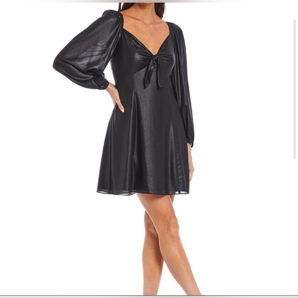 NWT- Gianni Bini Black Long Blouson Sleeve Sweetheart Neck Mini Dress